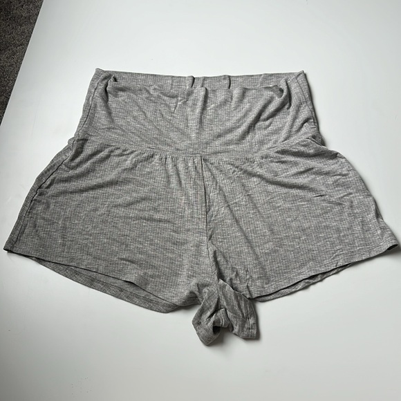 Garage Fold Over Shorts - Picture 4 of 4